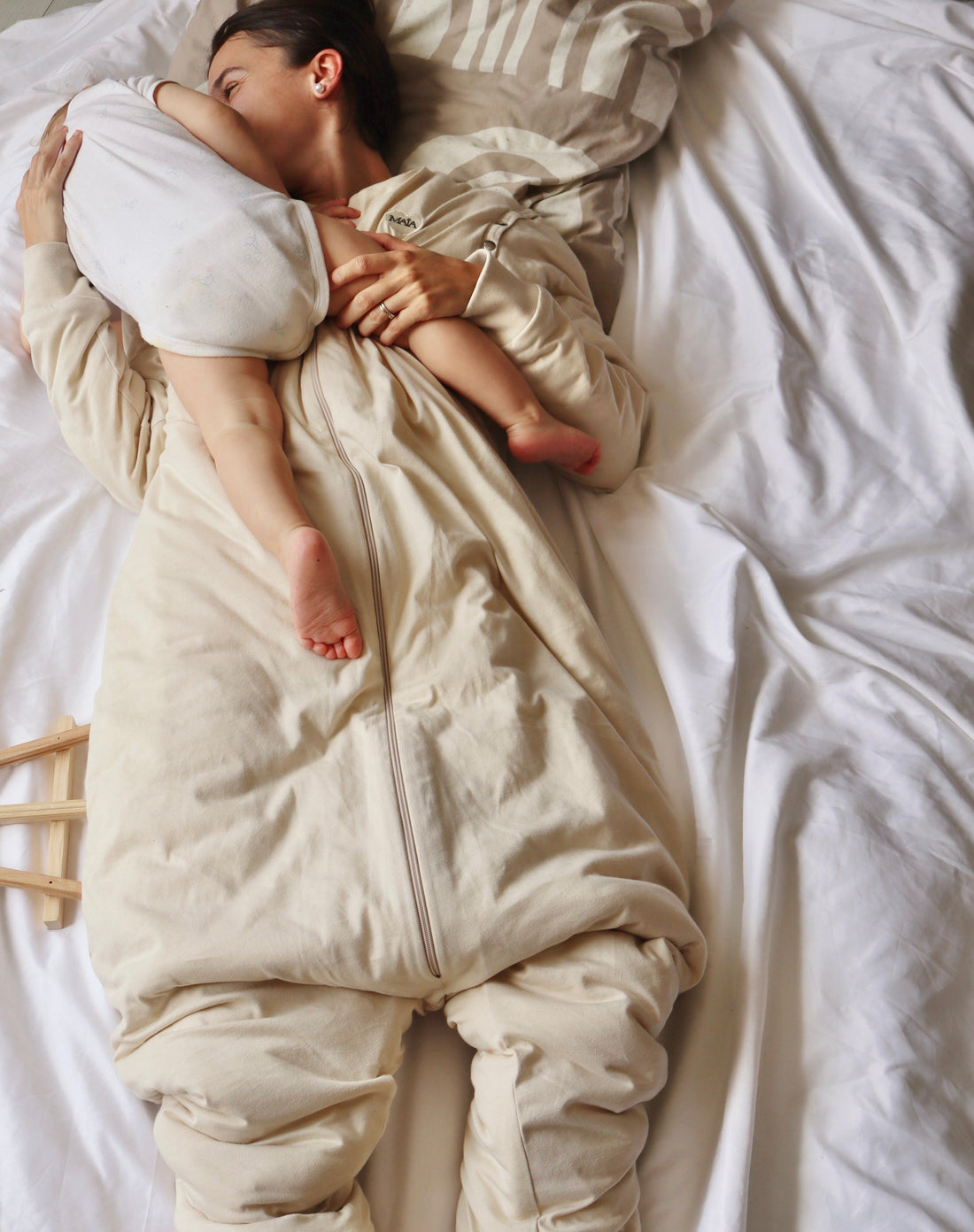 Cosleeping : rester au chaud sans danger pour bébé | MAÏA - MAÏA