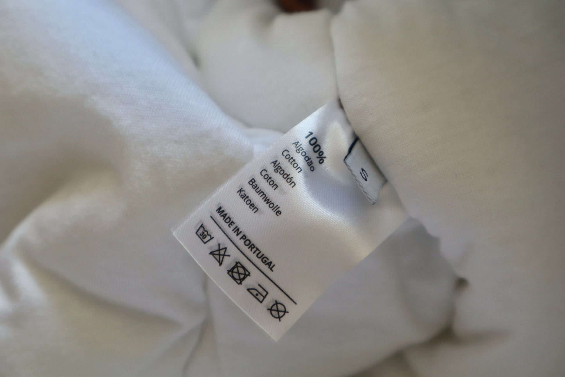 Étiquette d'entretien gigoteuse adulte MAÏA TOG 2.5, instructions de lavage et composition
